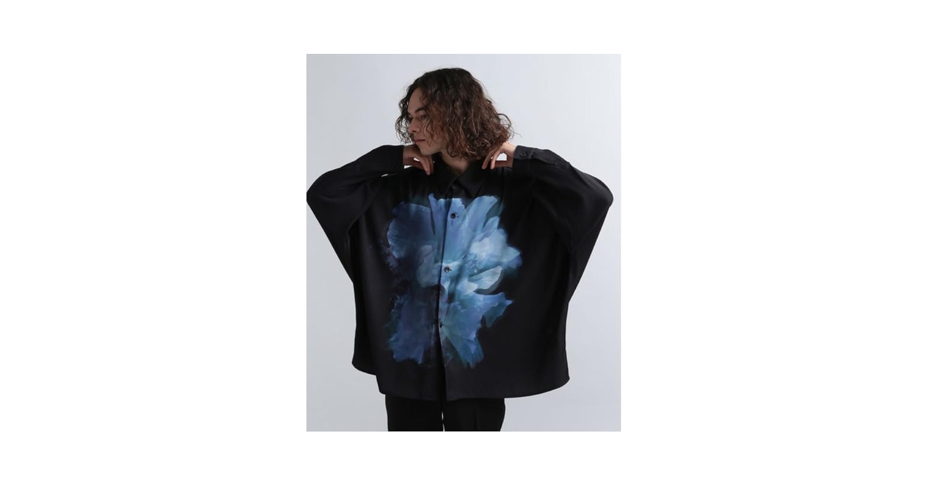 ボカシフラワードルマンシャツ(HARE) HARE（ハレ）の「ボカシフラワードルマンシャツ(HARE)（シャツ